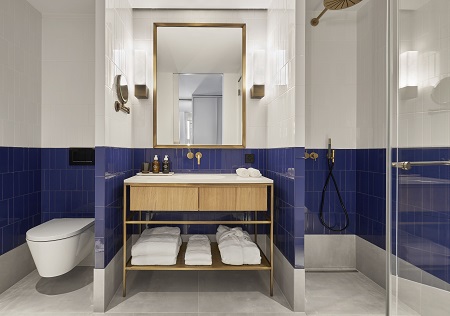AlexLakeZurich_bathroom detail.jpeg.jpg